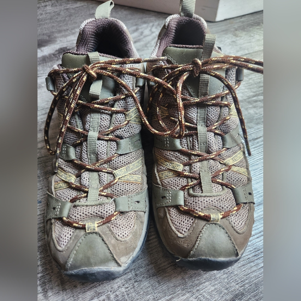 Merrell Women's Hiking Shoes - Olive and Brown